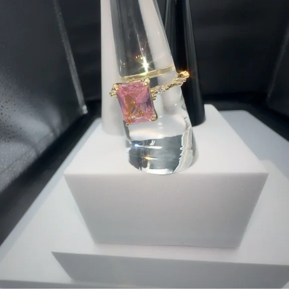 Princess Cut Pink CZ Ring Gold Plated Brass Size 7 - Picture 8 of 17